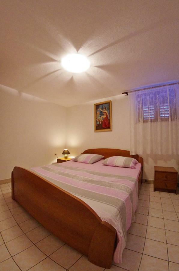 Large And Charming Apartment Near Beach With Big & Sunny Terrace Sumartin Exterior foto